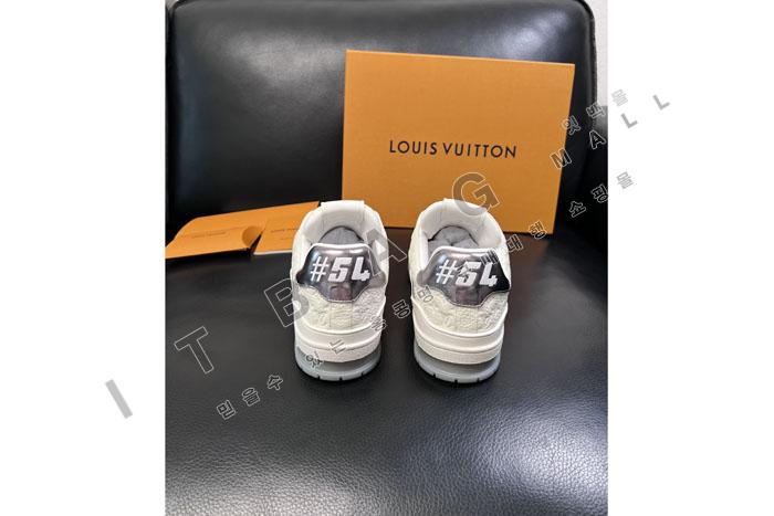 ���̺��� ���� Ʈ���̳� ����Ŀ��  YF3406-1 ��