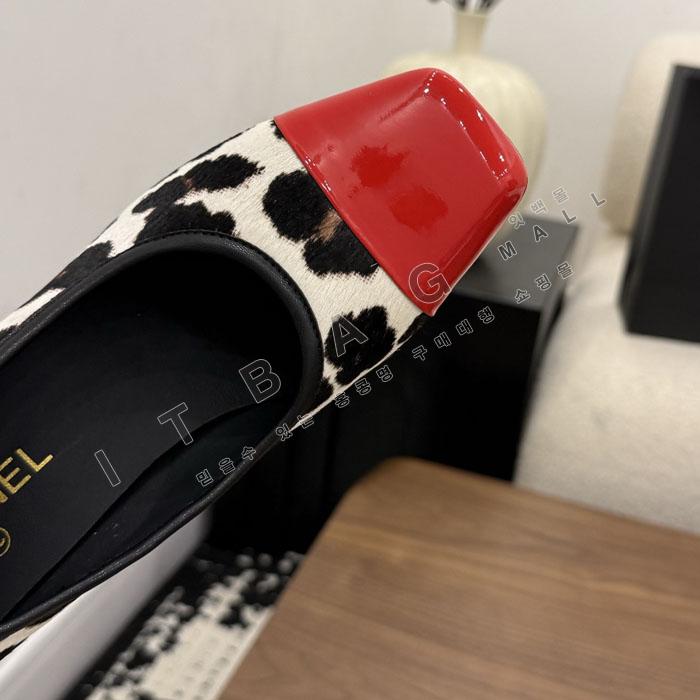 ���� ������  YIBU3244   26/�Ż�  8.5CM
