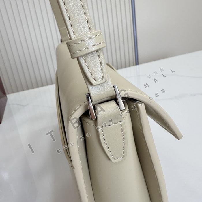 ���� Ȧ���� ����Ʈ���� �̵�� �����  A0020Y-2   26/�Ż�