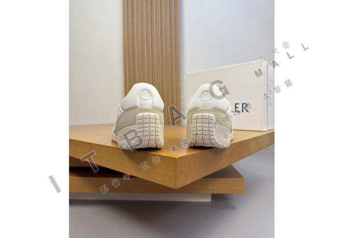 ��Ŭ����  ���� ����Ŀ�� YF6663 ��