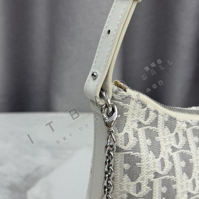 ���  �̽� ī�� ��ø� ü�� �� �̴�   DR09461-5   25/�Ż�  