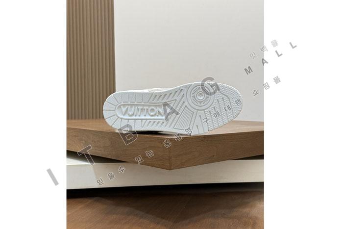 ���̺��� Ʈ���̳� ����Ŀ��  YF1634 ��   ��������
