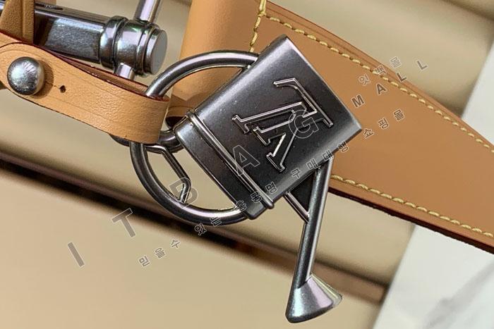 ���̺��� �谡���� ȣ����   M27555  25/�Ż�