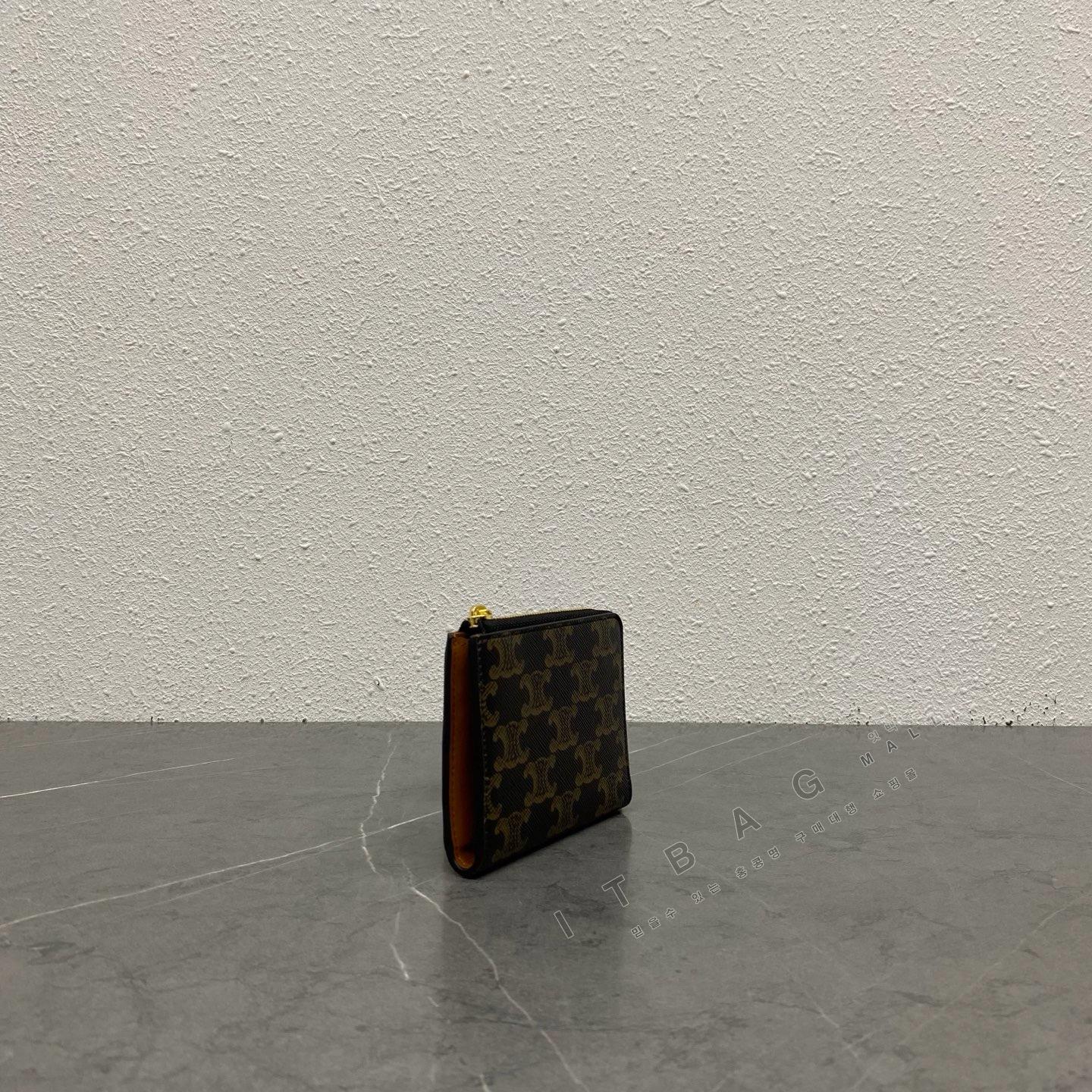 ������ ����  10002 