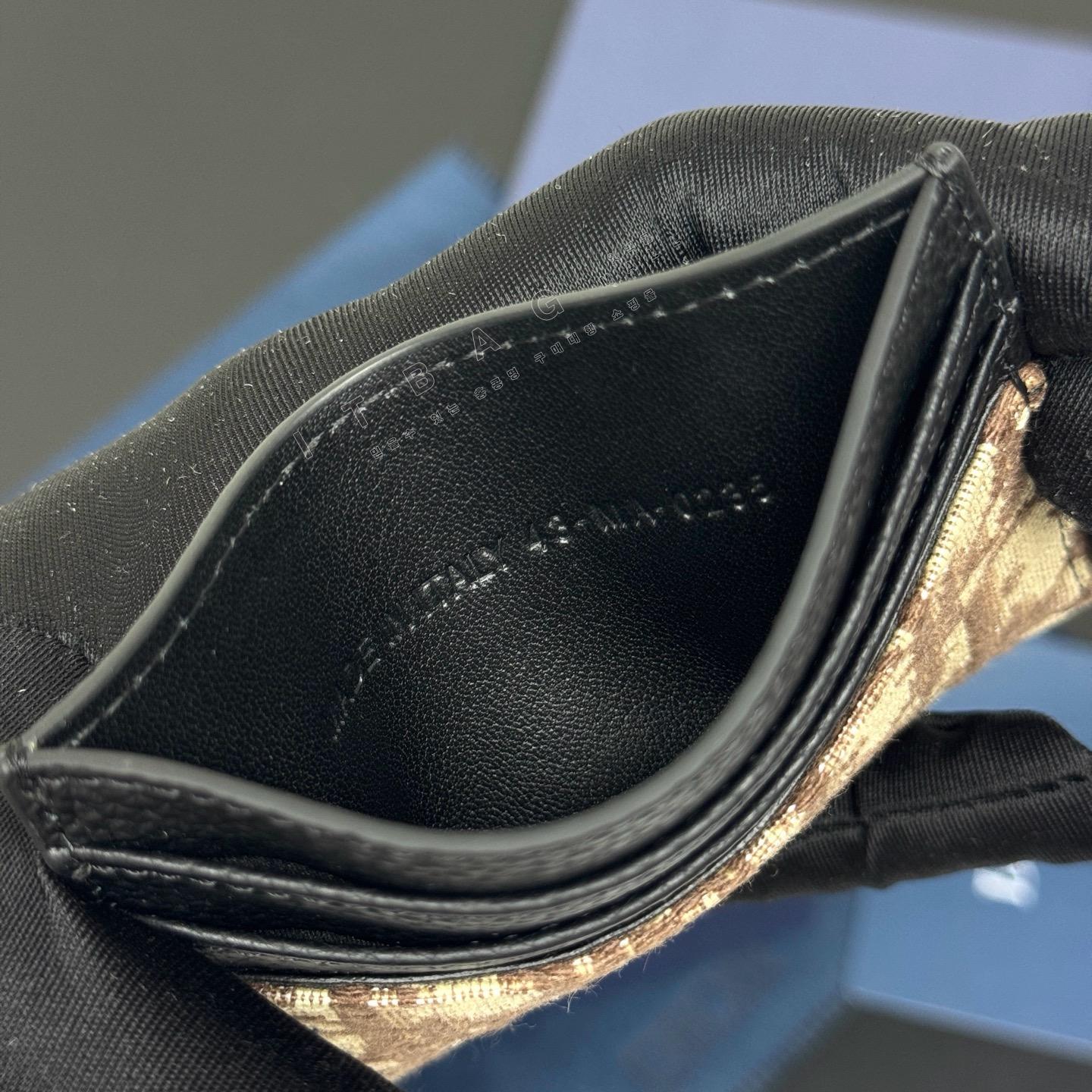 ��� ī�� ����   A82392   25/�Ż�  