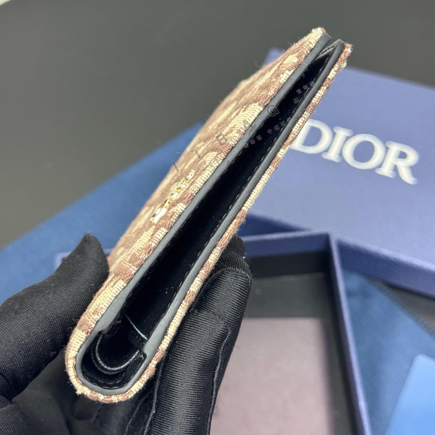 ��� �������� ������   A82394   25/�Ż�  