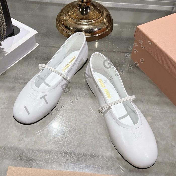 �̿�̿� ���� �߷�����  YIBU3310-1   26/�Ż�