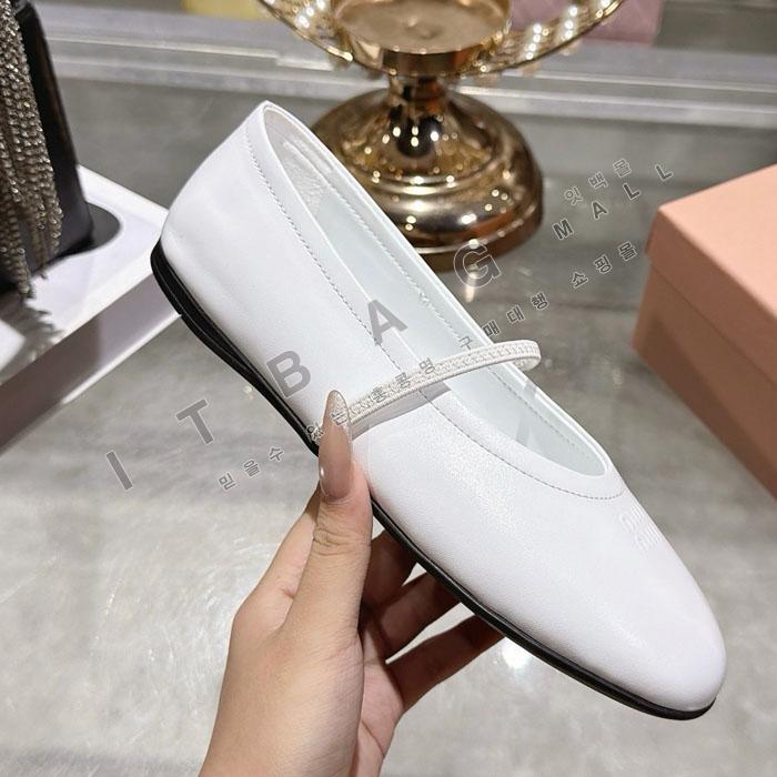 �̿�̿� ���� �߷�����  YIBU3310-1   26/�Ż�
