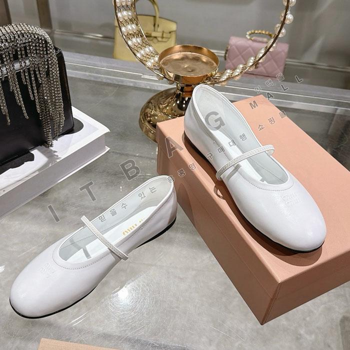 �̿�̿� ���� �߷�����  YIBU3310-1   26/�Ż�