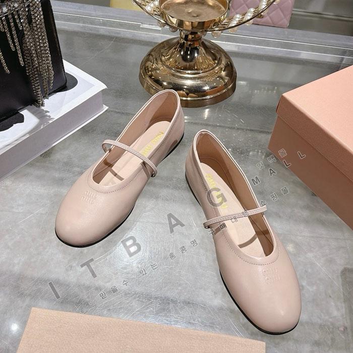 �̿�̿� ���� �߷�����  YIBU3310-2   26/�Ż�