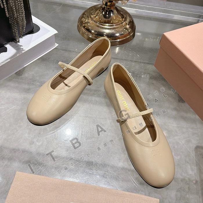 �̿�̿� ���� �߷�����  YIBU3310-3   26/�Ż�