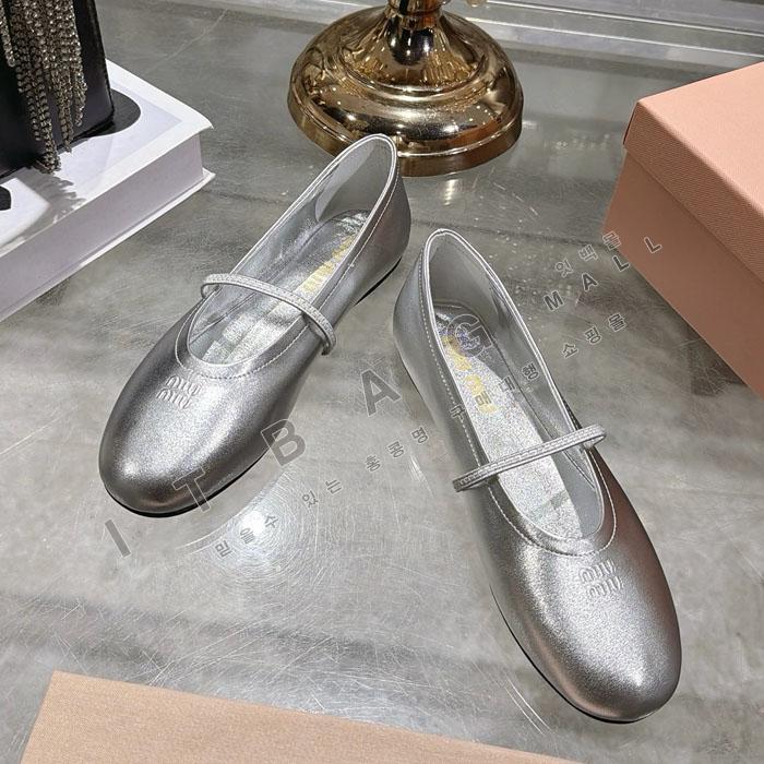 �̿�̿� ���� �߷�����  YIBU3310-4   26/�Ż�