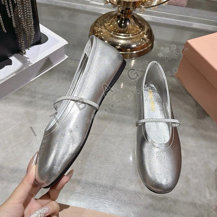 �̿�̿� ���� �߷�����  YIBU3310-4   26/�Ż�