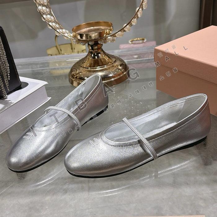 �̿�̿� ���� �߷�����  YIBU3310-4   26/�Ż�