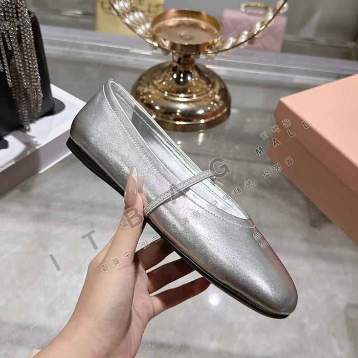 �̿�̿� ���� �߷�����  YIBU3310-4   26/�Ż�