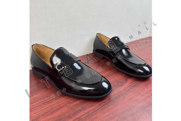 �䷹����  ���� ����  YF6702-1 ��