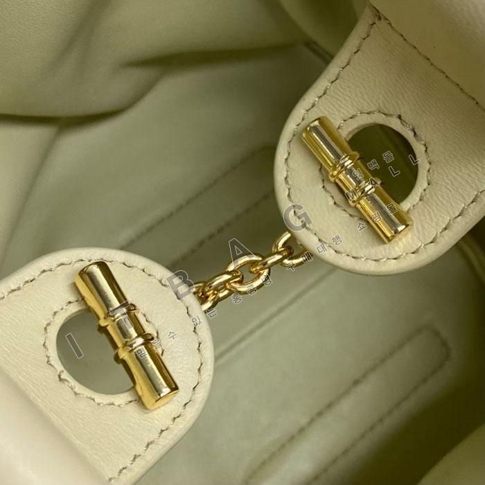 �η��ǾƳ� ���� ����ũ �̴� ��Ŷ��  LP4827   23/�Ż� 