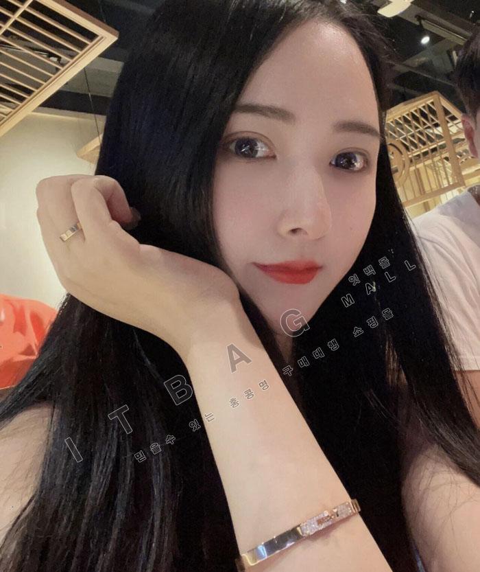 �����޽�  �극�̽���  YUE2319   3�÷�