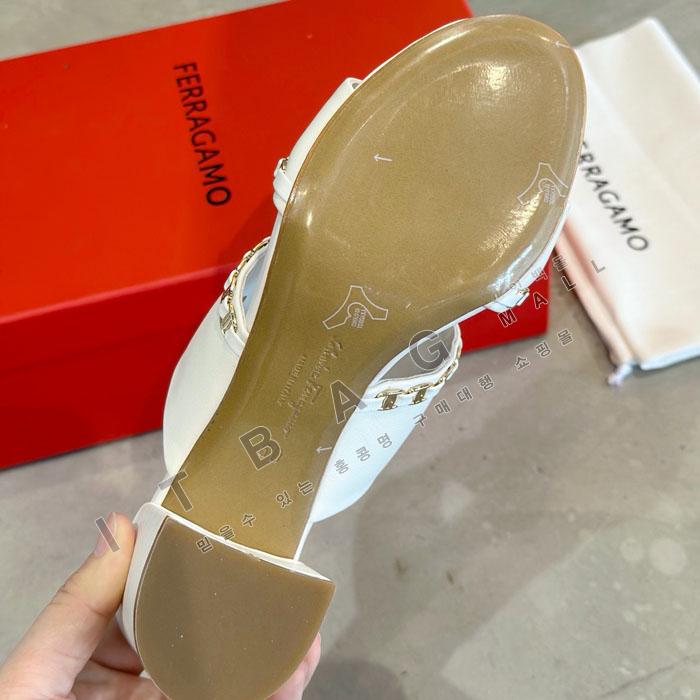 �䷹���� Ʈ���� �ٶ� ü�� ����� �� ����   YIBU3320-2    26/�Ż�    5.5CM