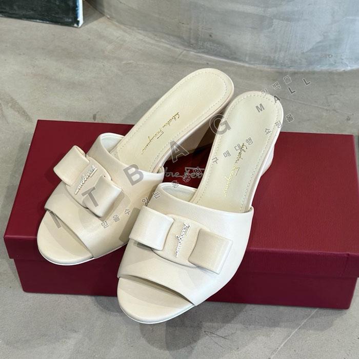 �䷹���� �ٶ� ���� �����̵�   YIBU3321-1    26/�Ż�    4.5CM