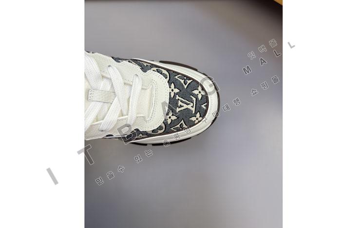 ���̺���  Ŭ���� ����Ŀ��  YF2328  �� �������� 