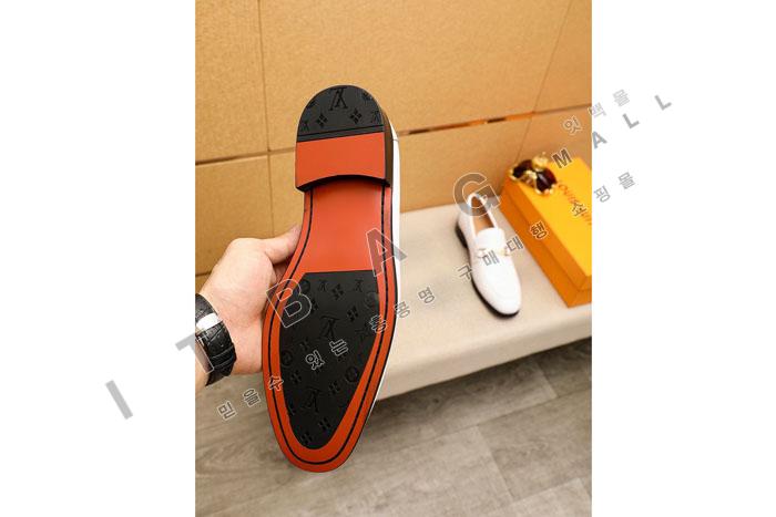 ���̺���  ���� ����  MYB2614