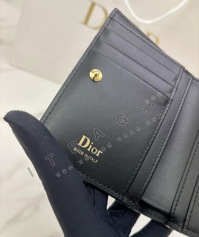 ��� ���ҳ��� �޸��� ����  S2503   26/�Ż�  