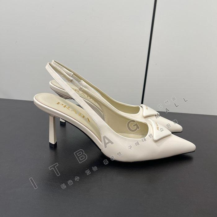 ����� �귯�õ� ������ ������  YONG9198-1   26/���  7.5CM