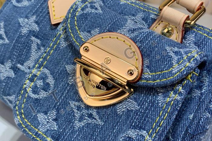���̺��� ���� ���ǵ� Ǫ�þ� ���� ũ�ν���  M82950    25/�Ż�