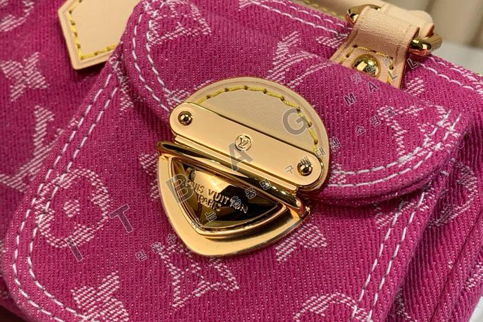 ���̺��� ���� ���ǵ� Ǫ�þ� ���� ũ�ν���  M82950-1    25/�Ż�