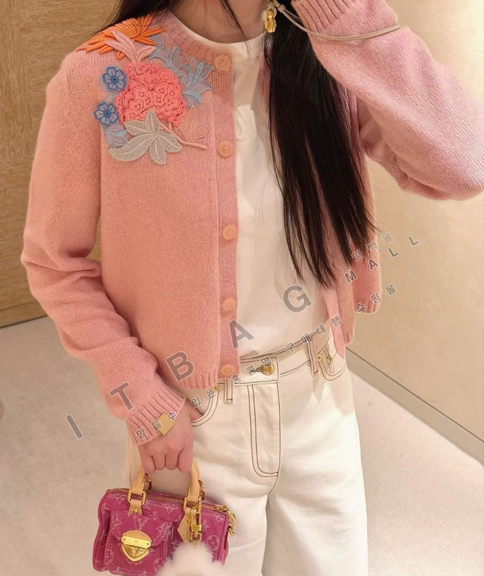 ���̺��� ���� ���ǵ� Ǫ�þ� ���� ũ�ν���  M82950-1    25/�Ż�