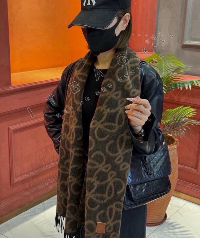 �ο���  ��ī�� ��    YUE2351   