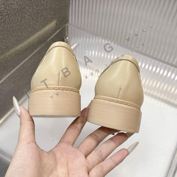 ���� CC �϶�  ����  YIBU3330-1    