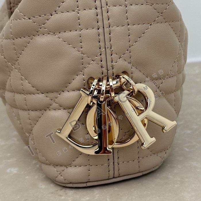 ��� ������ �̴�/���� ȣ�� ��  DR1362-16    26/�Ż�  