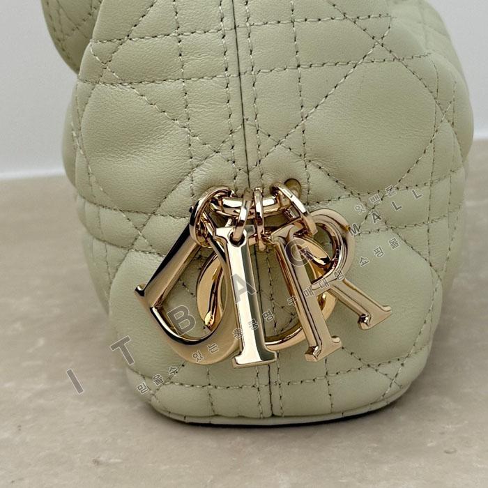 ��� ������ �̴�/���� ȣ�� ��  DR1362-18    26/�Ż�  