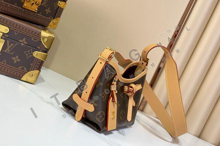 ���̺��� ĳ���� ���� ũ�ν���  M2A711  25/�Ż�