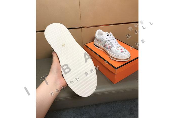 ���̺���  ���� ����Ŀ��  MYB4379