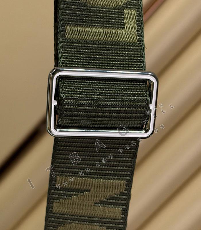 ���̺��� Ű�� �ݵѸ��� 55   M28844-1   26/�Ż�