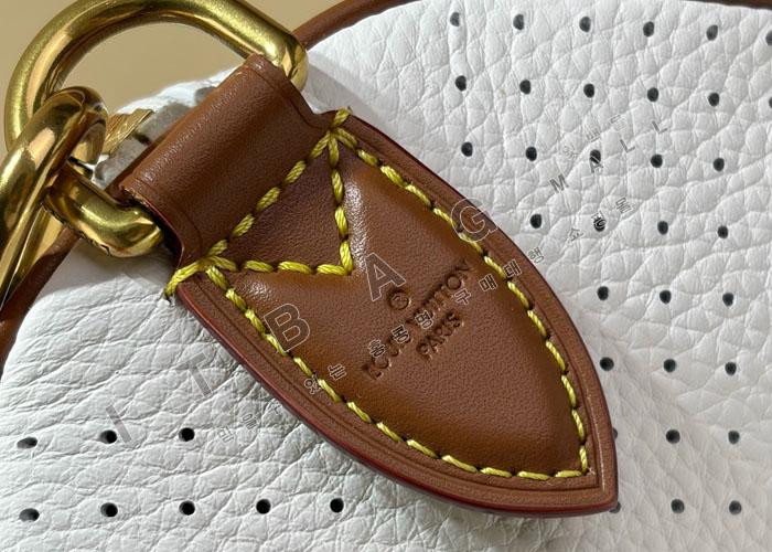 ���̺��� ���ǵ� P9 �ݵѸ��� 40   M29330  26/�Ż�