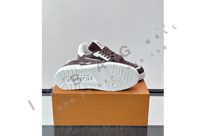 ���̺���  ���� Ʈ���̳� ����Ŀ��  YF9603 ��