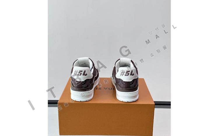 ���̺���  ���� Ʈ���̳� ����Ŀ��  YF9603 ��