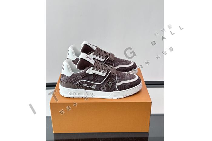 ���̺���  ���� Ʈ���̳� ����Ŀ��  YF9603 ��