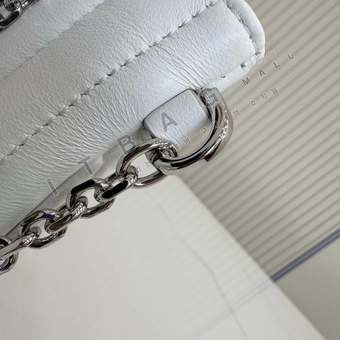 ���� ���� GG ���� ��Ʈ�� �Ŀ�ġ  A006X2-3  26/�Ż�