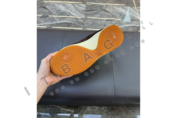 ���̺��� ���� ��� 300 ����Ŀ�� YF6441 ��