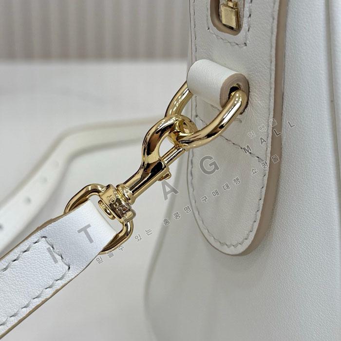 ���� �������� �̵�� �����Ϲ�  866732-6  26/�Ż�