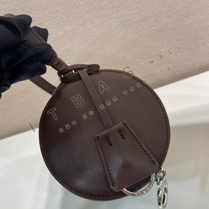 ����� �����Ϸ� �� ���� ������ �̴Ϲ� 1TT347   26/�Ż�