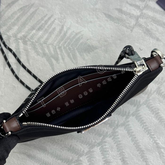 ����� �����Ϸ� ����Ʈ�� ���̽�  2ZT073-1   26/�Ż�