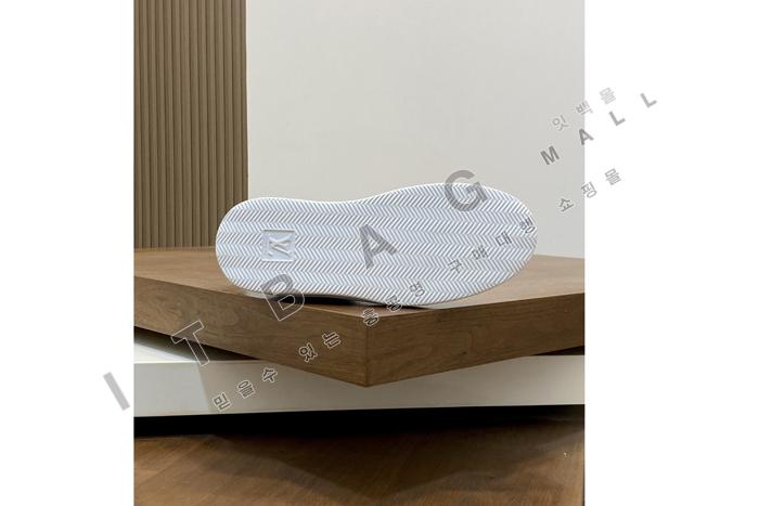 ���̺��� ���� ����Ŀ��  YF7601 ��