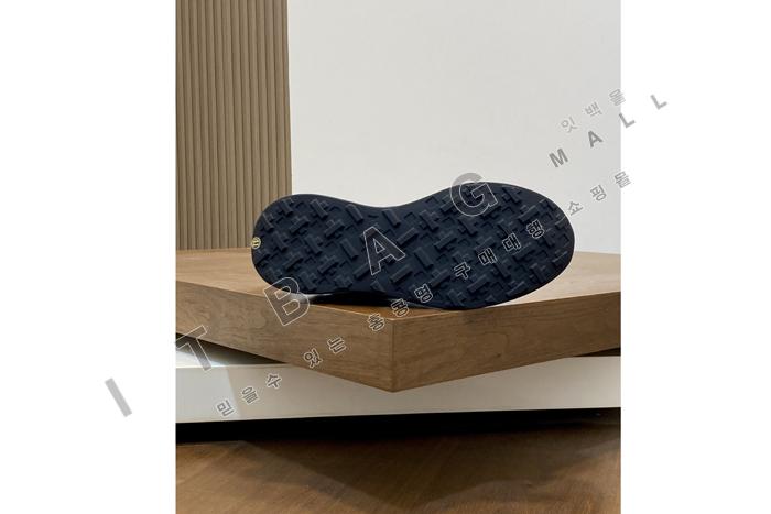 ���̺��� ���� �� ����� ����Ŀ�� YF7603 ��