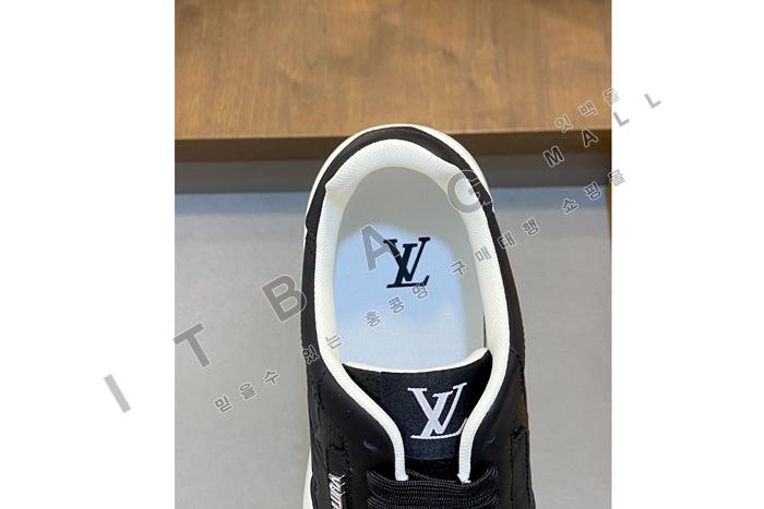 ���̺��� ���� �� ����� ����Ŀ�� YF7604 ��